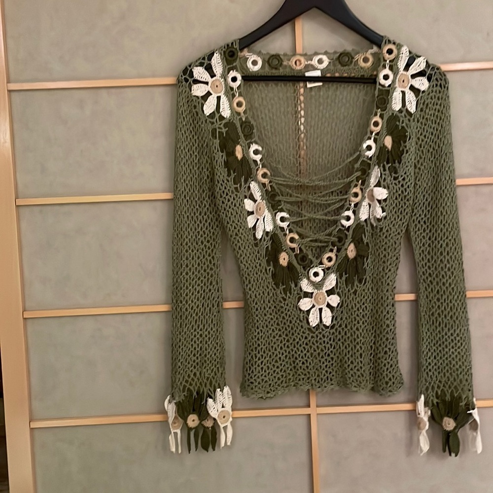 Women’s Top XS Long sleeve crochet